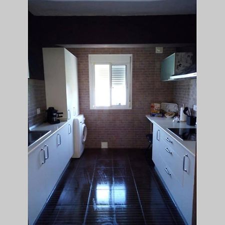 Sevilla ,Piso Completo En Buena Zona,Wifi Y Aparcamiento Exterior photo