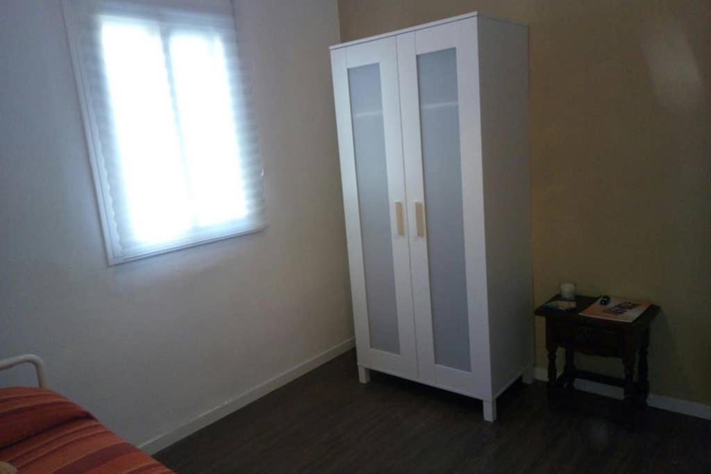 Sevilla ,Piso Completo En Buena Zona,Wifi Y Aparcamiento Exterior photo